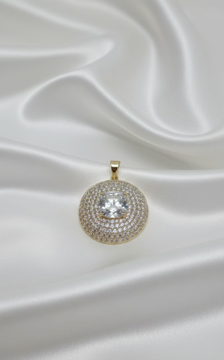 Ciondolo Bagliore- SSJewelry - Oro Laminato di alta Qualità per uso quotidiano- Gioielleria in Ticino.