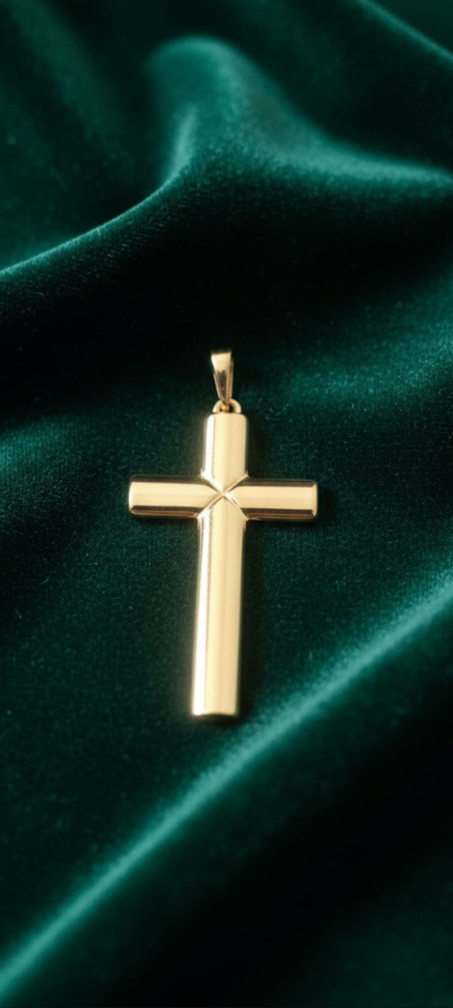 Ciondolo Croce Divina- SSJewelry - Oro Laminato di alta Qualità per uso quotidiano- Gioielleria in Ticino.