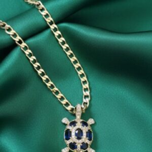 Ciondolo Tartaruga- SSJewelry - Oro Laminato di alta Qualità per uso quotidiano- Gioielleria in Ticino.