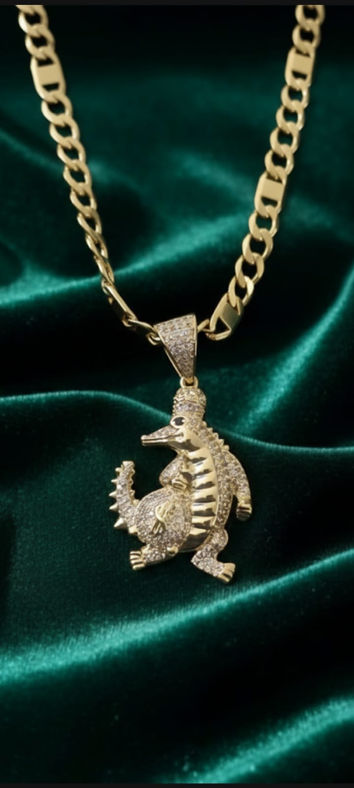 Ciondolo Coccodrillo Money Bag- SSJewelry - Oro Laminato di alta Qualità per uso quotidiano- Gioielleria in Ticino.