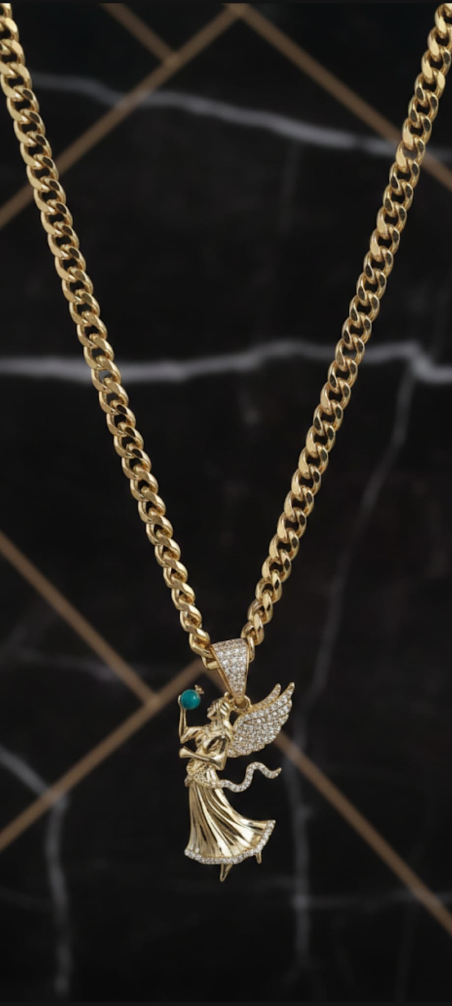 Ciondolo Angelo della Speranza- SSJewelry - Oro Laminato di alta Qualità per uso quotidiano- Gioielleria in Ticino.