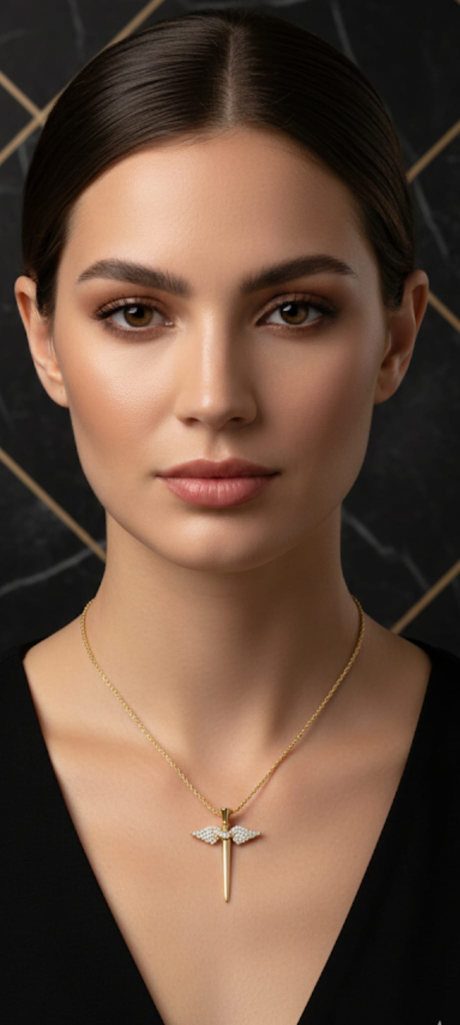 Ciondolo Daga Alata- SSJewelry - Oro Laminato di alta Qualità per uso quotidiano- Gioielleria in Ticino.