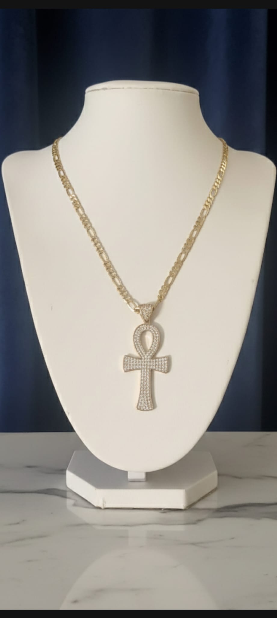 Ciondolo Croce Ankh- SSJewelry - Oro Laminato di alta Qualità per uso quotidiano- Gioielleria in Ticino.